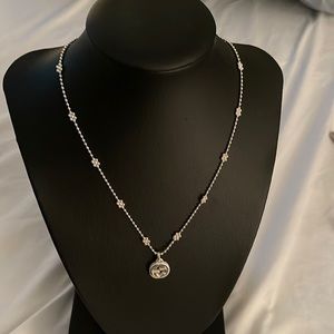 Gucci interlocking silver stud necklace